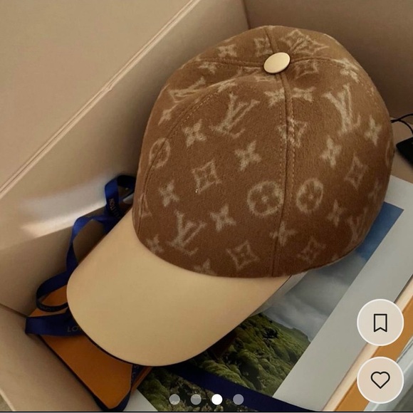 Brand new never worn come in original box with tag have receipt - Picture 2 of 3